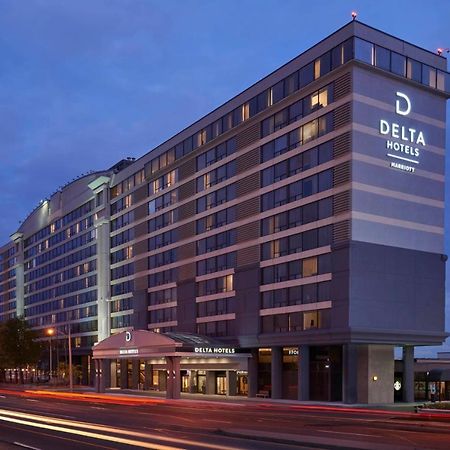 Delta Hotels By Marriott Toronto Airport & Conference Centre Exterior photo